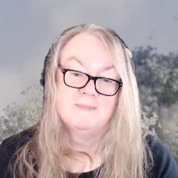 Meet your Posher, Addison - Picture 1 of 1